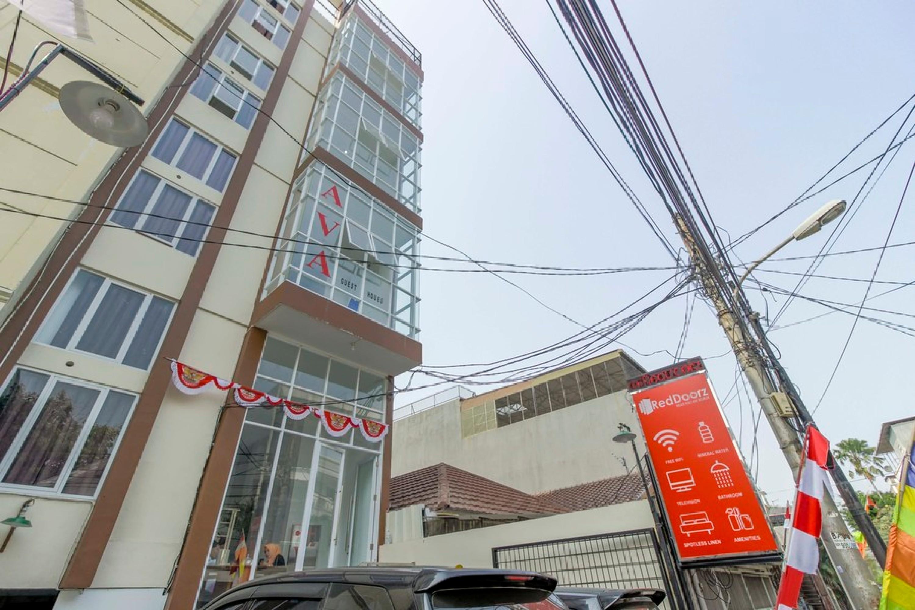 RedDoorz near Hayam Wuruk Hotel Jakarta Bagian luar foto